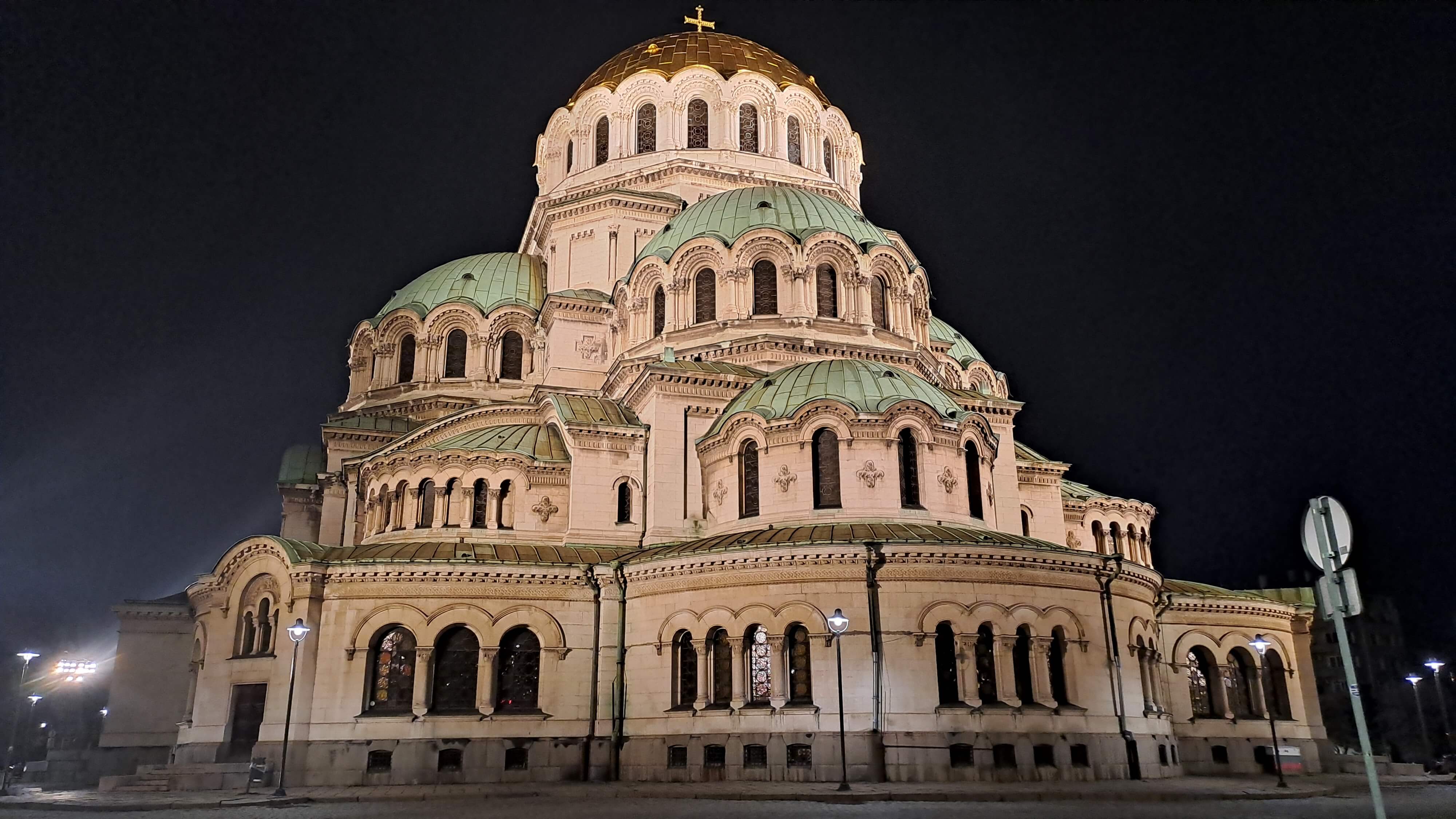 Alexander Nevsky Cathedral in Sofia from far profile