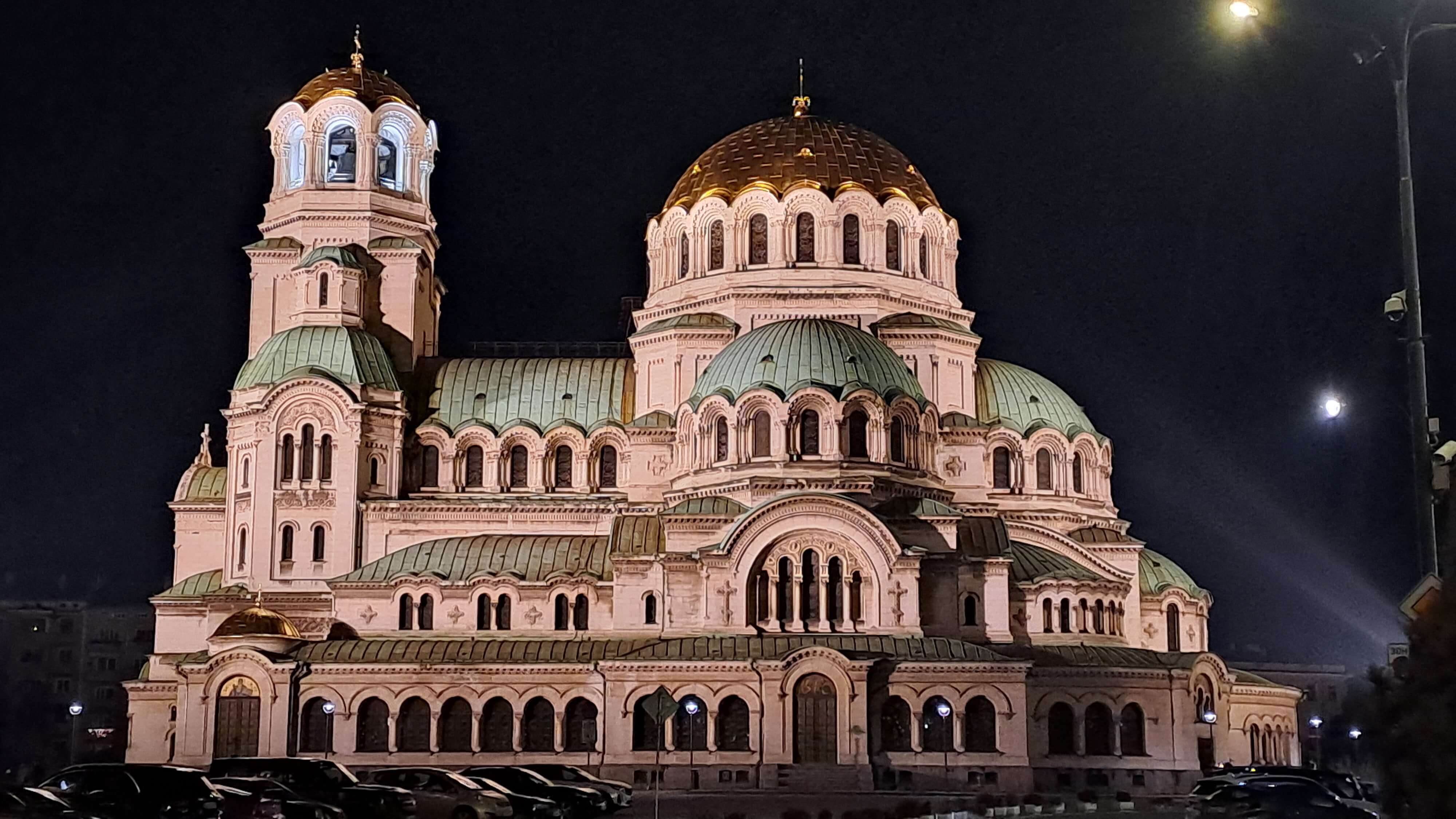 Alexander Nevsky Cathedral in Sofia from far profile